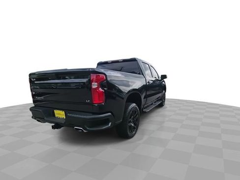 Used 2023 Chevrolet Silverado 1500 LT Trail Boss w/ LPO, Dark Essentials Package image 8
