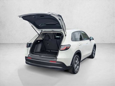 New 2026 Honda HR-V EX-L image 2