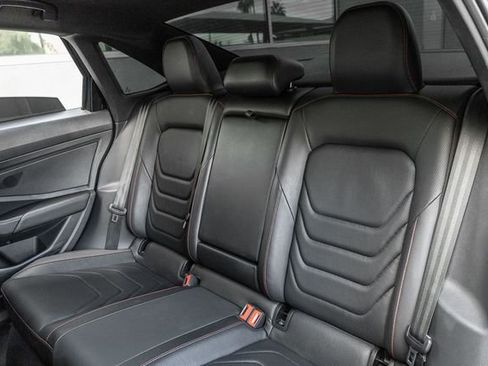 Used 2021 Volkswagen Jetta GLI Autobahn w/ GLI Autobahn Black Package image 12