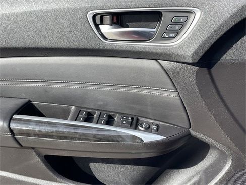 Used 2019 Acura TLX image 22