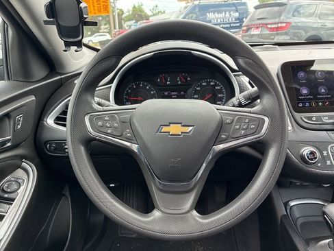 Used 2024 Chevrolet Malibu LT FWD image 22