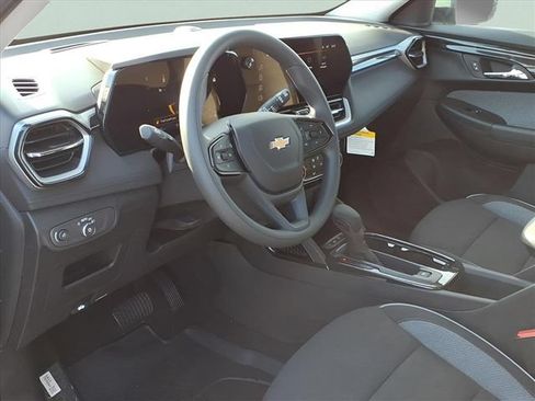 New 2026 Chevrolet TrailBlazer LT w/ Driver Confidence Package FWD image 8