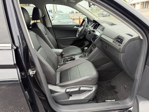 Used 2020 Volkswagen Tiguan S FWD image 10