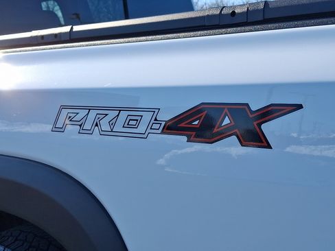 Certified 2023 Nissan Frontier PRO-4X w/ Pro-4X Premium Package image 15