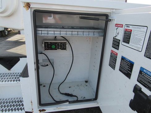Used 2017 Ford F350 XL w/ Power Equipment Group RWD image 18
