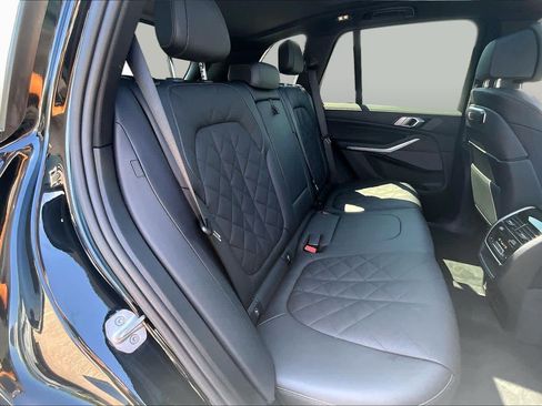 Used 2025 BMW X5 xDrive40i AWD/4WD image 19