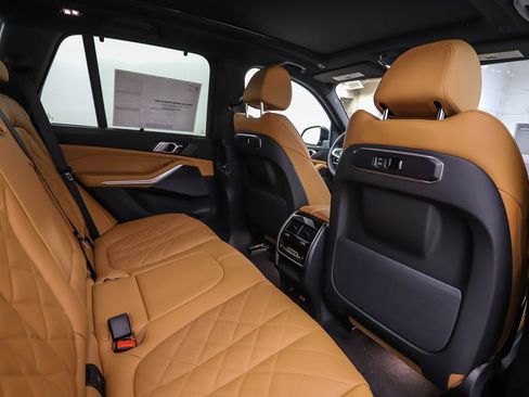New 2026 BMW X5 xDrive40i w/ M Sport Package image 27