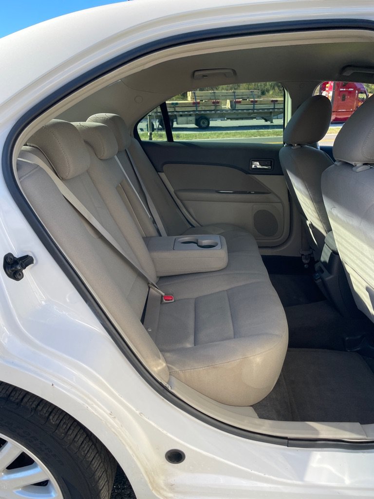Used 2010 Ford Fusion Hybrid FWD image 19