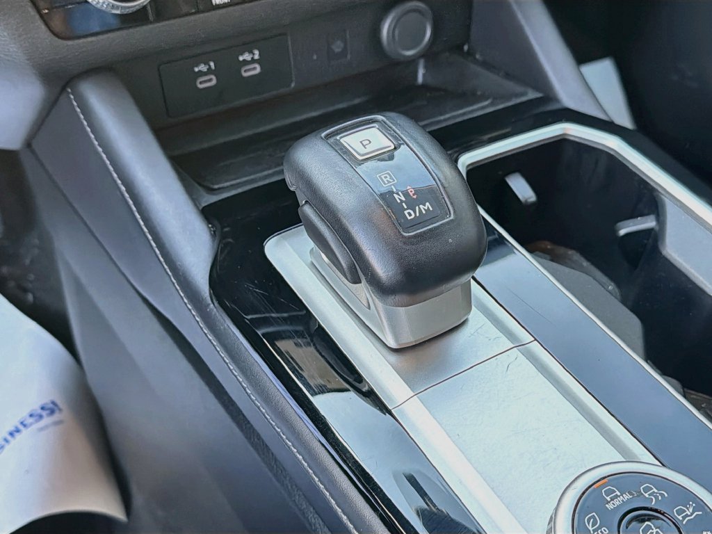 Used 2025 Mitsubishi Outlander SE AWD/4WD image 19