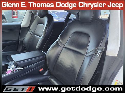 Used 2017 Tesla Model 3 Standard Range image 16