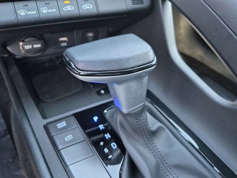 Used 2025 Hyundai Elantra Sport FWD image 23