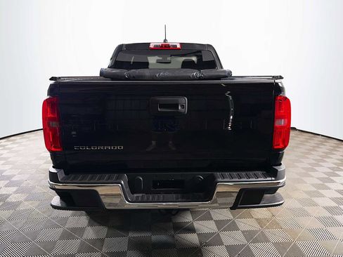 Used 2021 Chevrolet Colorado W/T AWD/4WD image 5