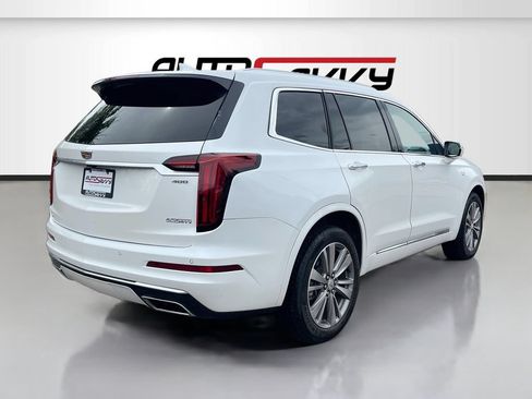 Used 2024 Cadillac XT6 Premium Luxury AWD/4WD image 7