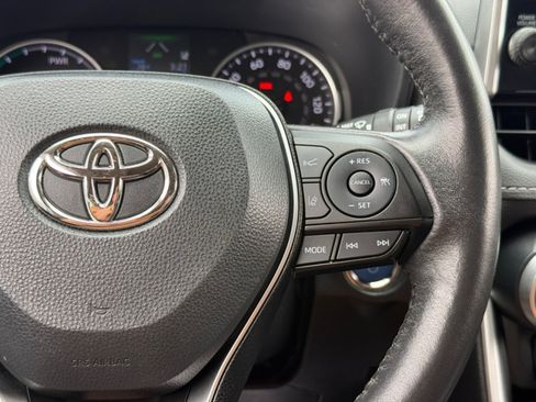 Used 2022 Toyota RAV4 XLE w/ Convenience Package AWD/4WD image 21