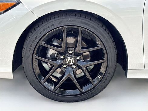Certified 2025 Honda Civic Sport image 32