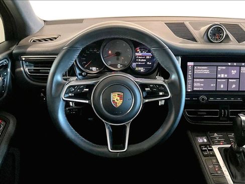 Used 2021 Porsche Macan S image 16