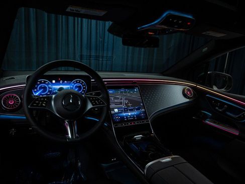 New 2026 Mercedes-Benz EQE 320+ SUV image 13