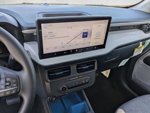 New 2025 Ford Maverick XLT image 12