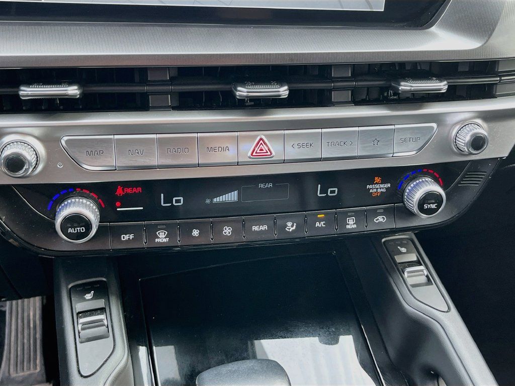 Used 2023 Kia Telluride S FWD image 16