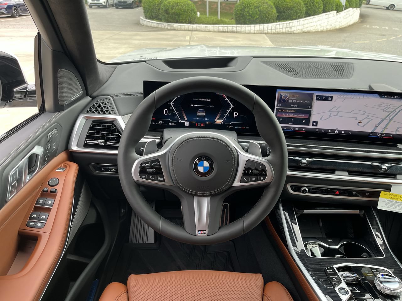 Used 2027 BMW X7 xDrive40i w/ M Sport Package AWD/4WD image 21