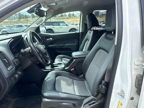 Used 2018 Chevrolet Colorado Z71 AWD/4WD image 10