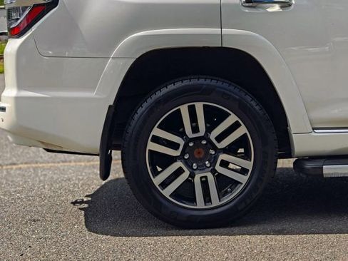 Used 2017 Toyota 4Runner Limited AWD/4WD image 40