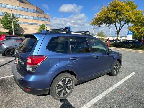 Used 2017 Subaru Forester 2.5i Premium w/ Popular Package #2A AWD/4WD image 5