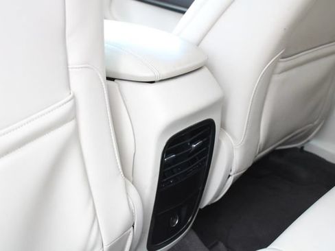 Used 2015 Lincoln MKC AWD w/ Equipment Group 101A Select image 23