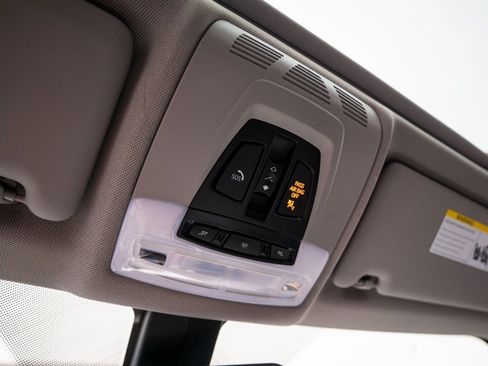 Used 2015 BMW 320i xDrive Sedan image 22