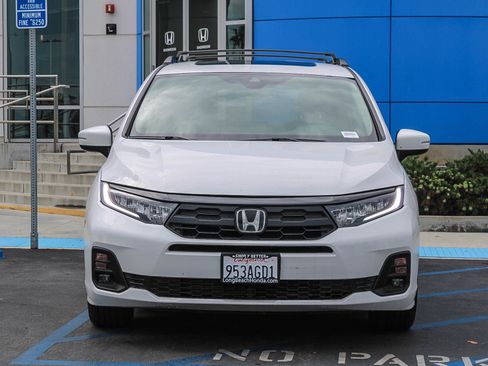 Used 2026 Honda Odyssey EX-L image 2
