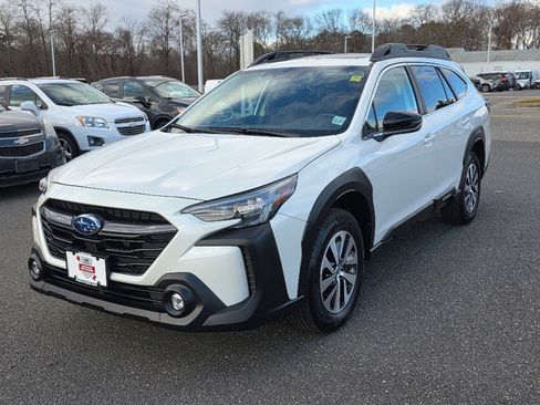 Certified 2023 Subaru Outback Premium image 1