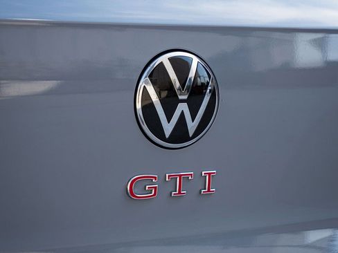 New 2025 Volkswagen GTI SE image 6