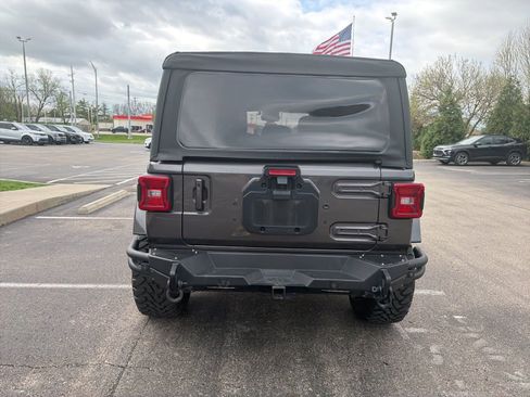 Used 2021 Jeep Wrangler Unlimited Sahara image 4