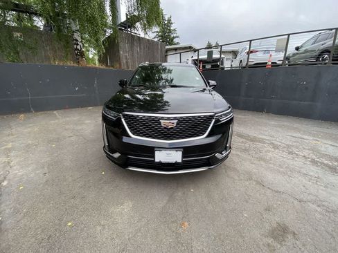 Used 2020 Cadillac XT6 Premium Luxury w/ Platinum Package AWD/4WD image 9