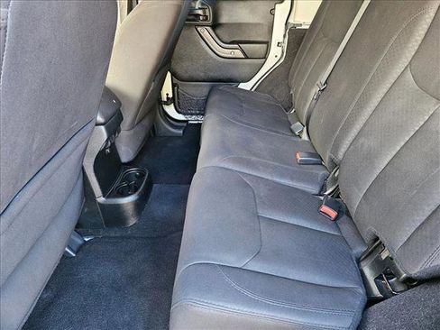 Used 2018 Jeep Wrangler Unlimited Sport S image 16