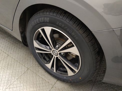 Used 2022 Nissan Sentra SV FWD image 31