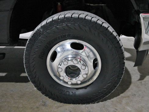 Used 2017 Ford F350 Lariat w/ Lariat Ultimate Package image 18