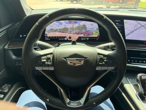 Used 2023 Cadillac Escalade Sport Platinum w/ LPO, ONYX Package AWD/4WD image 12