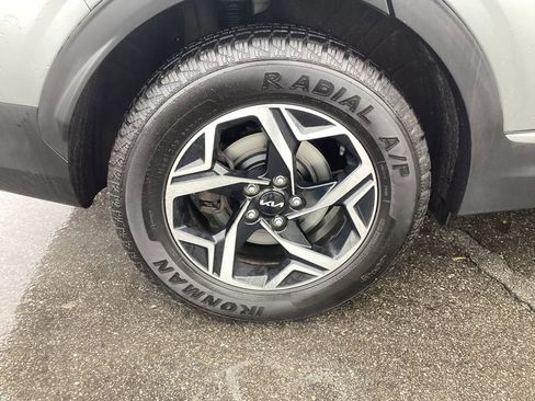 Certified 2023 Kia Sportage LX image 8
