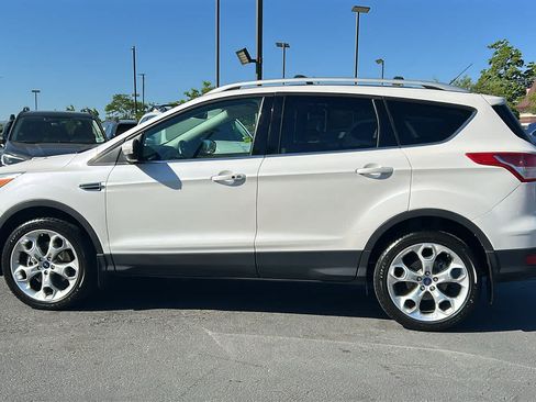 Used 2016 Ford Escape Titanium w/ Equipment Group 301A AWD/4WD image 8