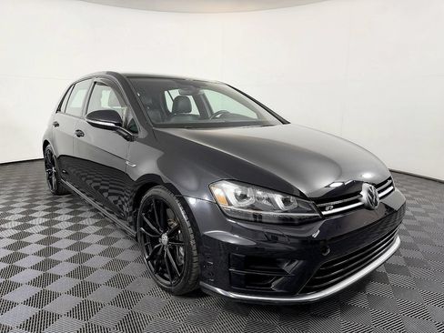 Used 2017 Volkswagen Golf 4-Door AWD/4WD image 6