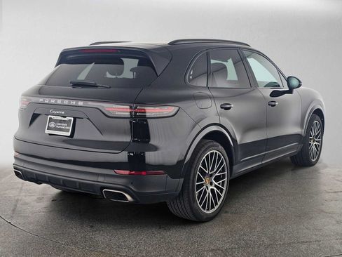 Used 2021 Porsche Cayenne AWD/4WD image 5