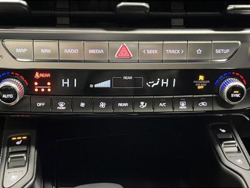 Used 2025 Kia Telluride EX X-Line AWD/4WD image 18