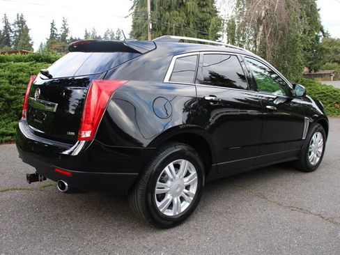 Used 2016 Cadillac SRX Luxury w/ Driver Awareness Package AWD/4WD image 3