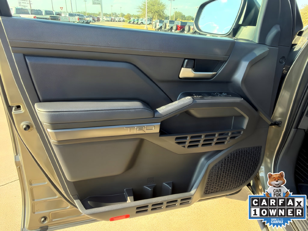 Used 2024 Toyota Tacoma TRD Sport AWD/4WD image 15