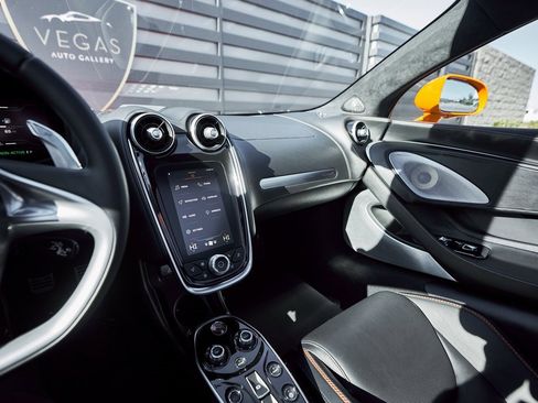 Used 2023 McLaren GT image 56