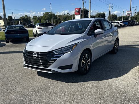 New 2025 Nissan Versa SV image 2