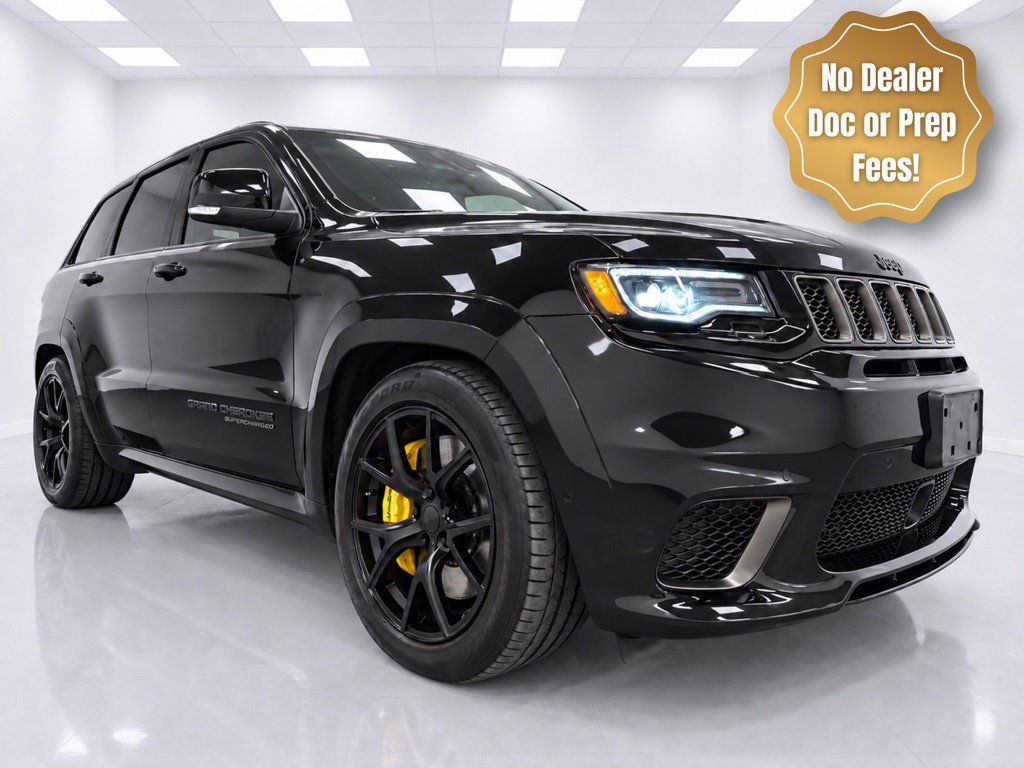 Used 2018 Jeep Grand Cherokee Trackhawk AWD/4WD image 3