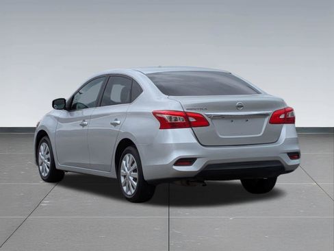 Used 2017 Nissan Sentra S FWD image 4