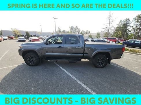 Used 2020 Toyota Tacoma SR5 image 8